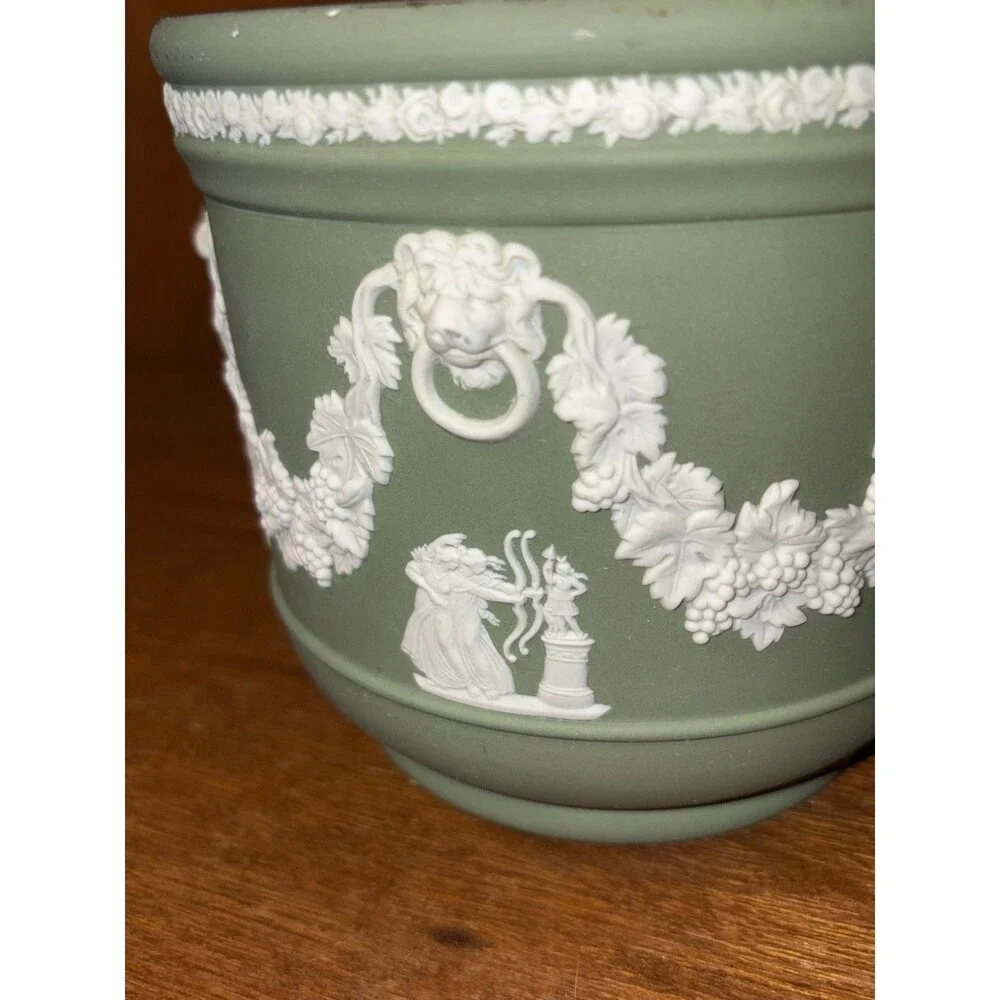 1960s Vintage Wedgewood England Green Jasperware Jardiniere Cachepot 5 Inch